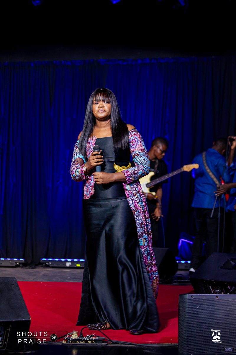 2s_pro's tweet photo. Shouts of Praise Concert in Kinshasa at Show Buzz with Sister Joveline
#photography #concert https://t.co/7TxviSisTy