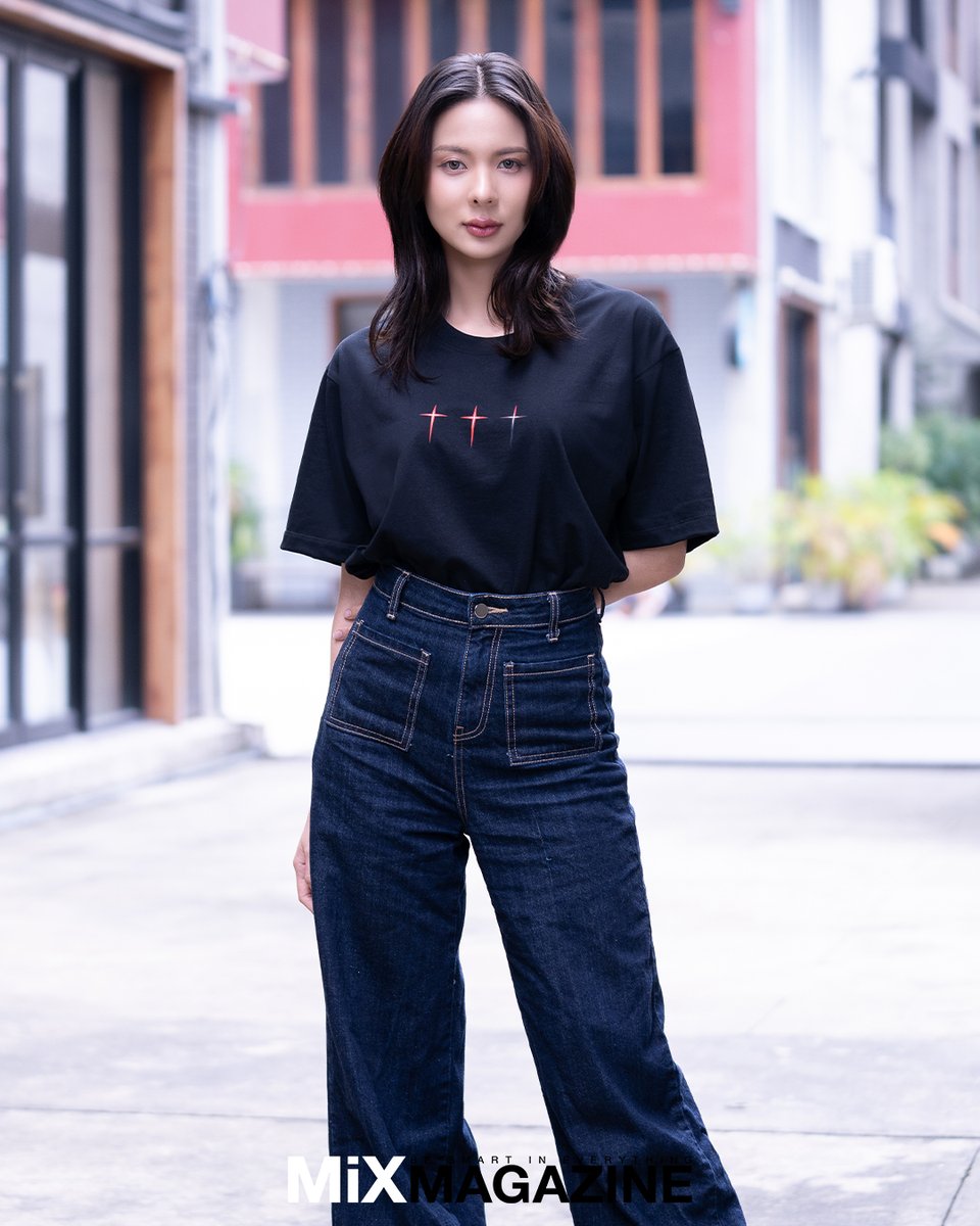 mixmagazinethai's tweet photo. MiX Magazine เสิร์ฟความจิ้นฟินล้นจอ เผยเคมีสุดคิ้วท์ของ “ปลายฟ้า ศิระอาชา” และ “มิวสิค แพรวา สุธรรมพงษ์” สองนักแสดงนำจากซีรีส์ “RUNAWAY หนีไปก็ตายเปล่า” (@Runaway_GL) ก่อนพบกับบทสัมภาษณ์ฉบับเต็มได้เร็ว ๆ นี้

#MiXMAGAZINE #mixmagazinethailand
#RunawayTheSeries #หนีไปก็ตายเปล่า
#Miusic #PLAIFAH_VIIS
#PlaifahMiusic #ปลายฟ้ามิวสิค
#Grow_Ent #baanchanproduction