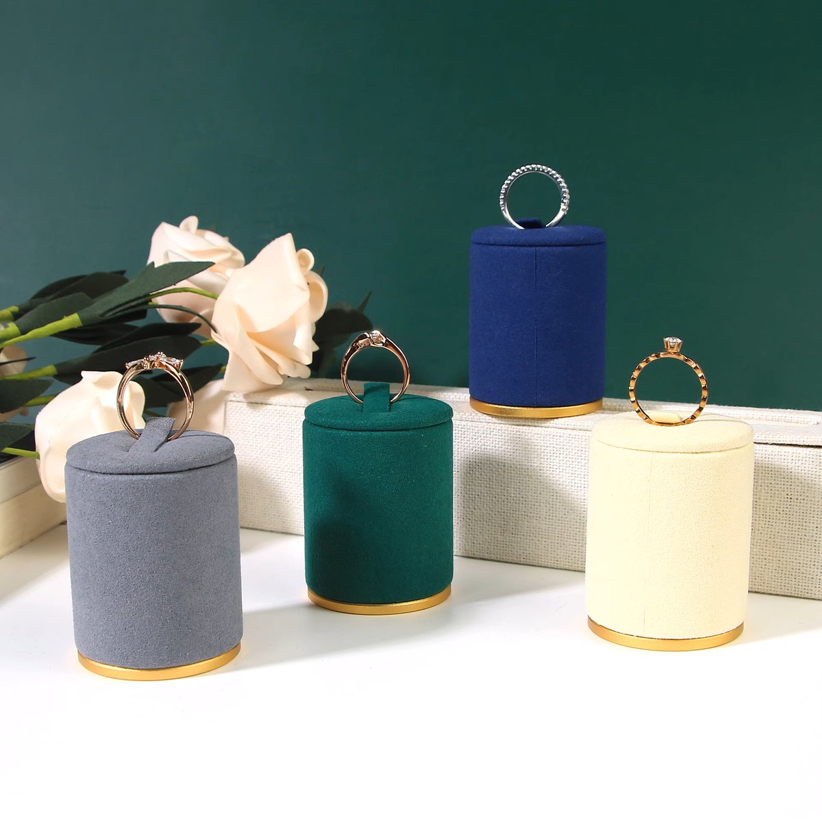 AmyCheu55740730's tweet image. Classical Cylinder Metal 3 Sizes Rings Jewelry Stand Fashion Rings Display Props🫦👣🦋
#ringdisplay #ringdisplaystand #metalringdisplay #fashionringdisplay #ringdisplayprop #ringsholder

alibaba.com/product-detail…