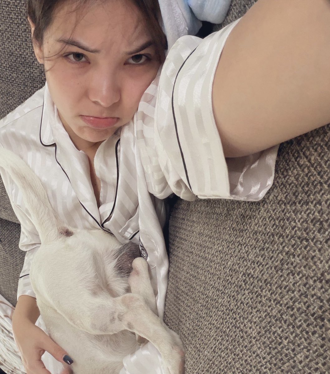 veronicaconne's tweet image. ไหนบอกจานอนพ้อมกันงัย ทำไมหลับก่อน😾

(#หมวยหรั่งดิ่วะ)