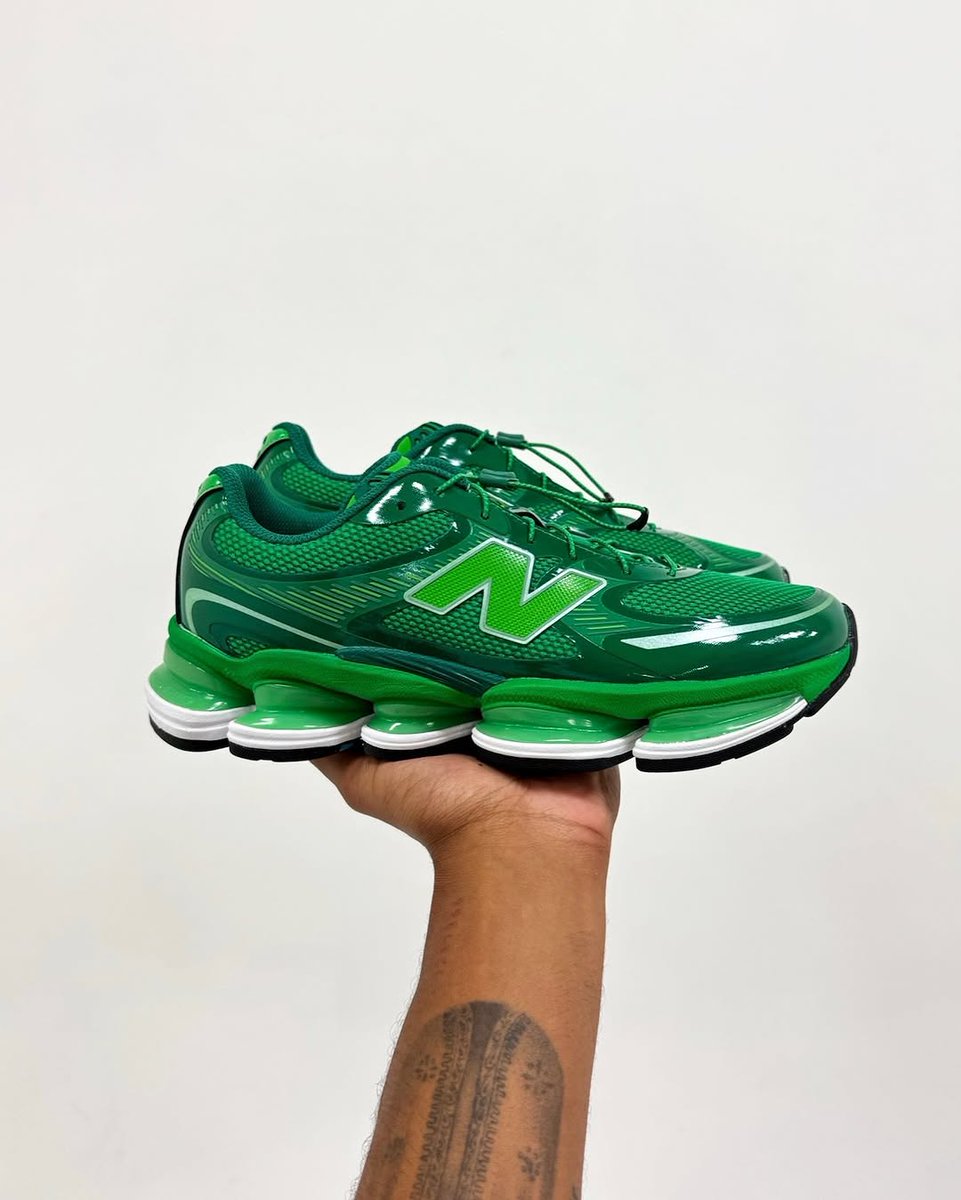 infinity_drip's tweet photo. Amine and New Balance delivered a phenomenal, feature the ABZORB segmented sole unit, sculpted midsole, toggle lace and an embroidered heel logo.

How are you styling them?

Copp via +256701392570.
.
.
#INFINITYDRIP #WeAreInfinity #WeAreUnlimited https://t.co/nxlAvKKqk7