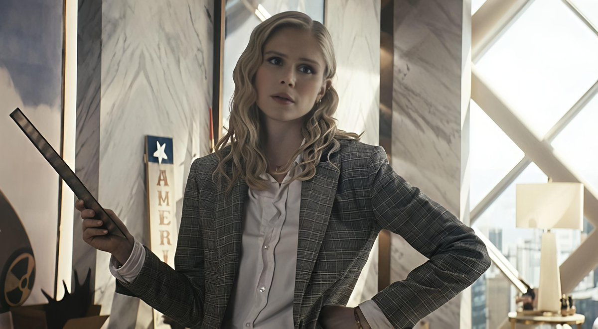 This is how she looked like in #TheBoys Season 4. She looks awesome and was amazing in that season. Putting out a pic not taken well and humiliating women is atrocious.