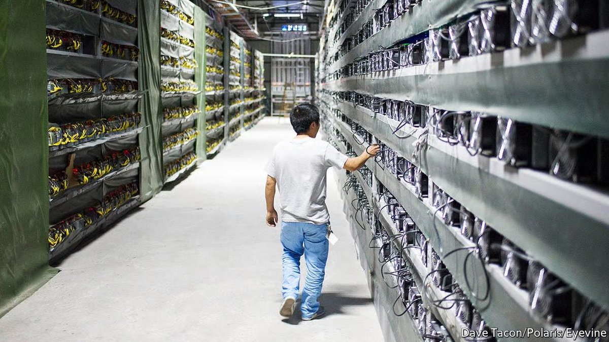 StevenDHCMC's tweet photo. 🇨🇳 Vì sao hoạt động đào Bitcoin tại Trung Quốc đang tăng mạnh trở lại sau 4 năm cấm cửa?

Sau cú “đại cấm” năm 2021, tưởng như ngành đào BTC đã chấm dứt ở Trung Quốc. Nhưng từ 2024–2025, hashrate nước này bất ngờ phục hồi, chiếm lại 14–20% mạng lưới toàn cầu.

Nguyên nhân chính:

⚡ Nguồn điện giá rẻ & dư thừa
Các tỉnh như Tân Cương, Tứ Xuyên có thừa điện than, thủy điện – không truyền tải hết, nên được dùng cho khai thác BTC.

🏭 Trung tâm dữ liệu dư công suất
Nhiều data center xây quá lớn → dư tải → cho thợ đào thuê rẻ.

💰 Giá BTC tăng mạnh từ 2024
Giá cao → biên lợi nhuận đào cải thiện → hoạt động quay lại.

🏗️ Doanh số máy đào Canaan tăng
Từ 2,8% doanh thu Trung Quốc (2022) → 50%+ năm 2025 → báo hiệu nhu cầu đào phục hồi.

🌐 Chính sách thay đổi
Trung Quốc không còn “cấm sạch”.
– Hong Kong mở khung pháp lý cho stablecoin
– Đại lục thử nghiệm e-CNY & stablecoin RMB → chuyển sang hướng “quản lý có chọn lọc”.

🧩 Kết luận:
Dù từng cấm cửa, Trung Quốc vẫn là cường quốc năng lượng — và BTC “hấp thụ” chính lượng điện thừa đó. Sự trở lại này cho thấy mạng lưới Bitcoin luôn thích nghi, dù địa chính trị thay đổi thế nào.
#Bitcoin #Mining #China #Crypto #Web3 #Hashrate