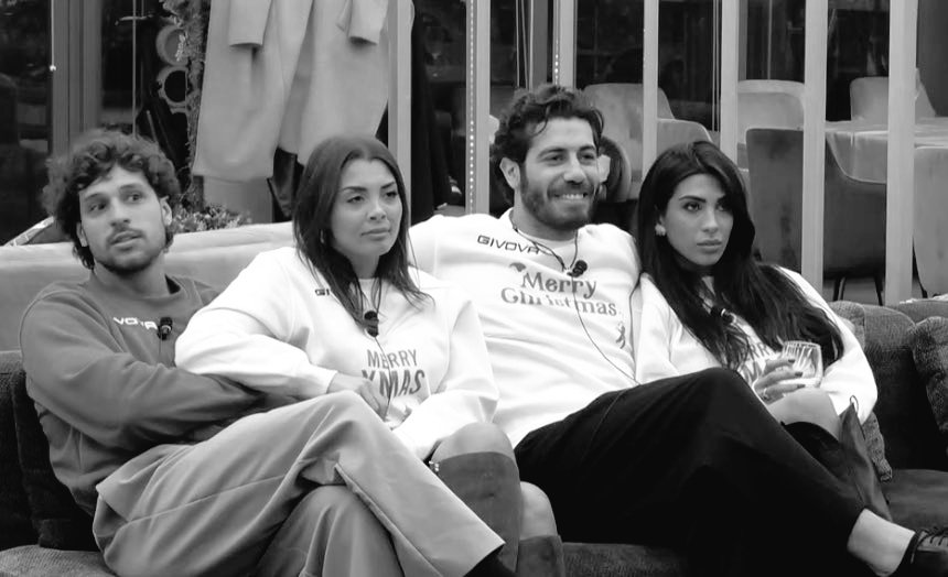 FedericaG92's tweet image. oggi la mia famiglia soffrirà e noi con loro 😭❤️‍🩹

#rashmer #mamer #amanters #grandefratello
