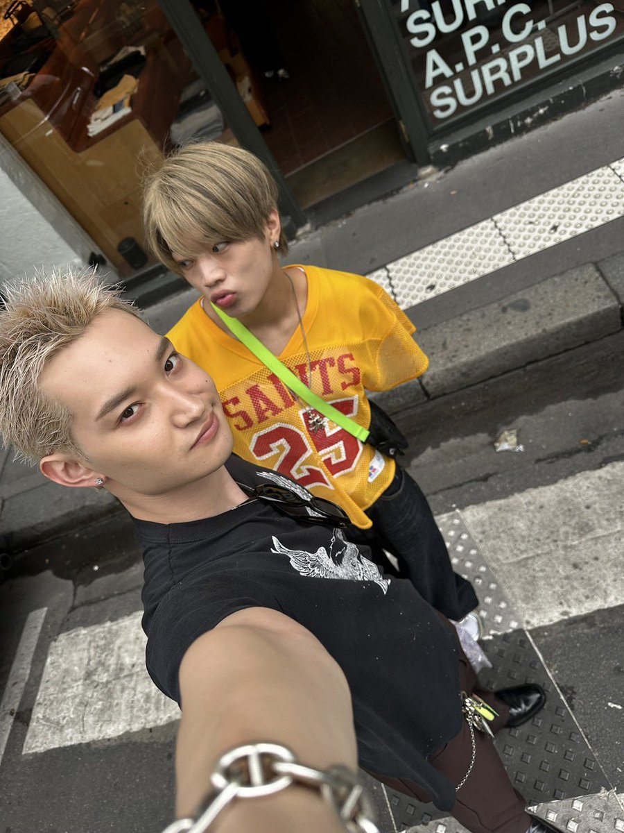 psyfe_member's tweet photo. 皆さん‼️

龍臣‼️

最高な弟よ😃

Happy birthday 🥳 

まだまだかなブラとしてはっちゃけてこうね🪽

#HappyBirthdayRYUSHIN
#REN
#PSYCHICFEVER https://t.co/RDII7vMwPD