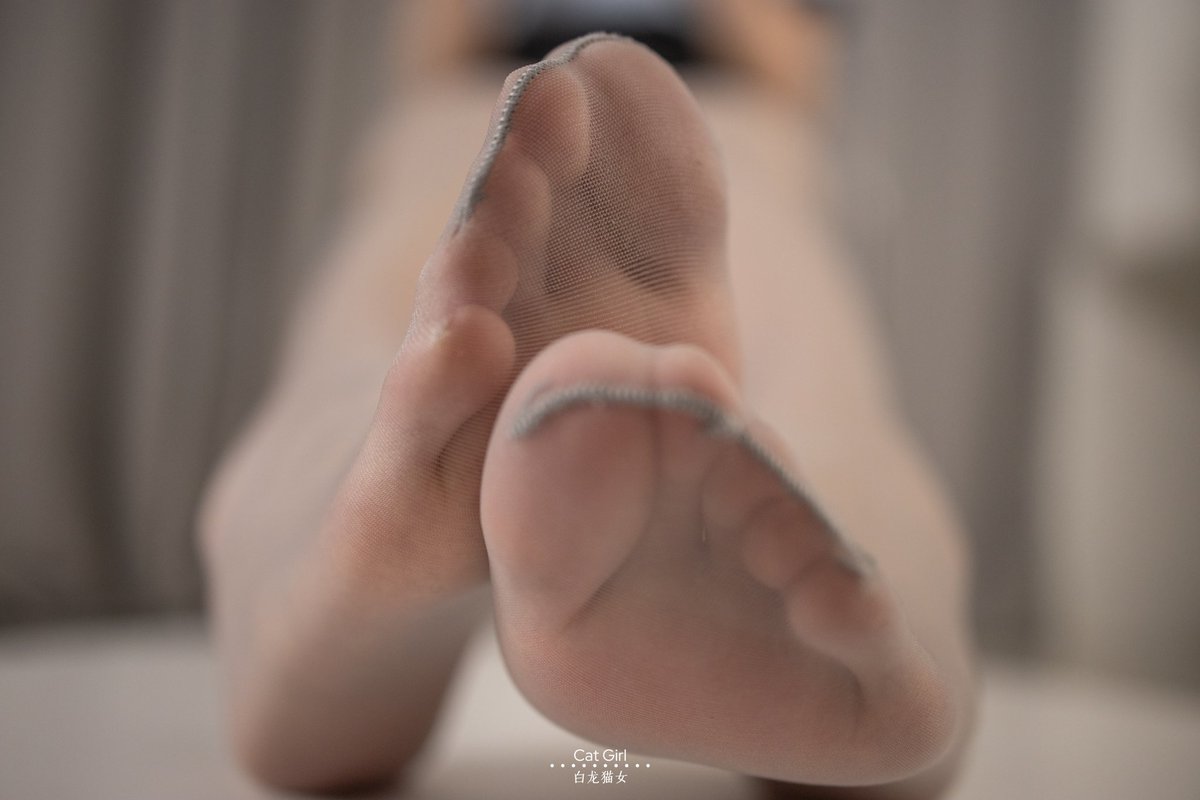 丝足频多多 tweet media