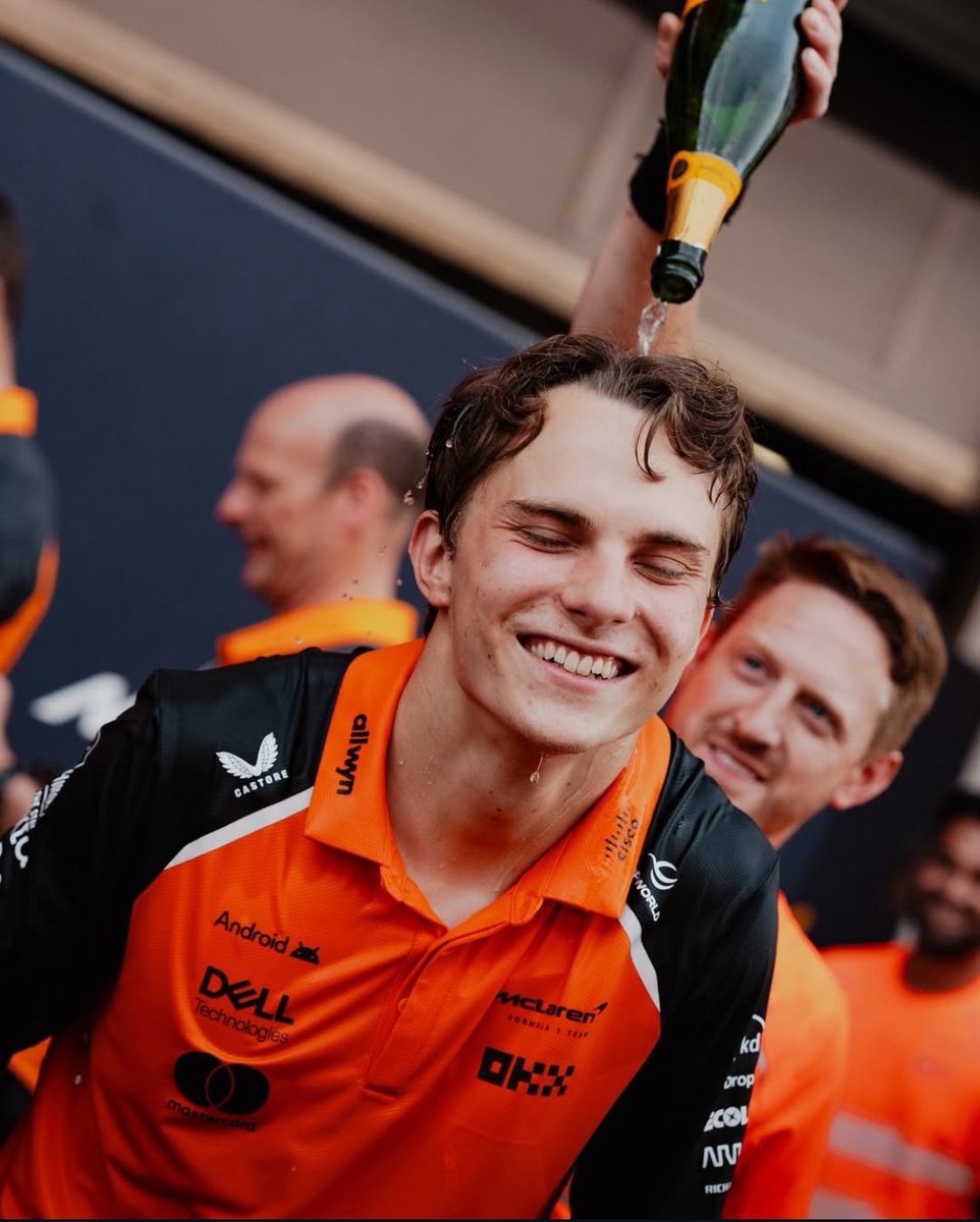 🍓⁹³ | mcl40 hater tweet media