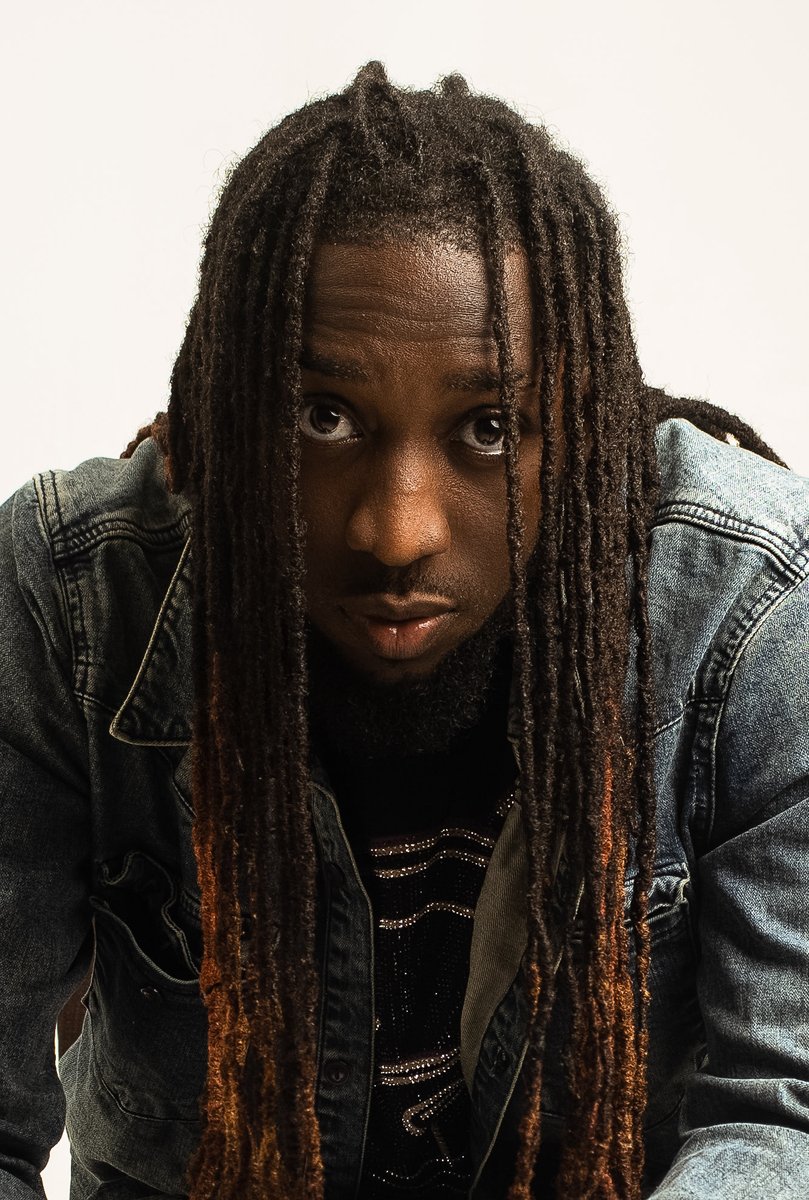 SnowBabyboi's tweet photo. Happy new month! Prepare your speakers—new music is almost here🤞🏾. #AllCorrect https://t.co/gb6kvHWYsf