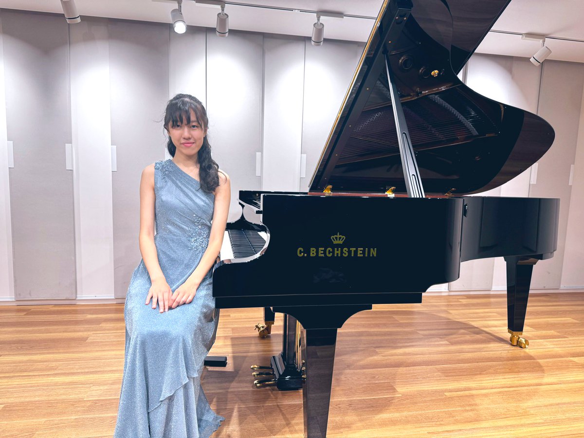YuliaNakashima's tweet photo. 京都でのトークコンサートにご来場下さった皆様、ありがとうございました🍁(株)ベヒシュタイン・ジャパン正規代理店である旭堂楽器店の皆様の温かいおもてなしに心から感謝いたします！アンコールは、ショパンの前奏曲Op.28-15"雨だれ"と、マズルカOp.24-3でした♪ #増席満員御礼申上げます https://t.co/ottyGUAdQY