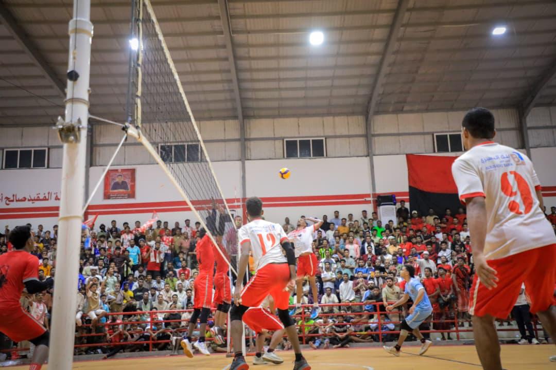 SaudiDRPY's tweet image. انتهت أولى بطولات مبادرة البرنامج الرياضي (الرياضة من أجل التنمية) المقدمة من #البرنامج_السعودي_لتنمية_وإعمار_اليمن في #المكلا بمحافظة #حضرموت لكرة الطائرة، حيث يعمل البرنامج على تمكين الشباب في المجالات الرياضية المتعددة وتنشيط حراك المؤسسات الرياضية اليمنية وتنمية المواهب…