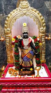 ArasiAkila's tweet image. Got this from a friend.
@23_rahulr 's rabid Hindu hater spouse has humiliated @mohandreamer !!

Just a while ago I had pointed out to Mohan bro on his blunder. Looks like #Draupadi Amman is giving him a chance to set it right.

Be Hindu🕉️
Buy Hindu🕉️
Hire ONLY a Hindu🕉️

Dot.