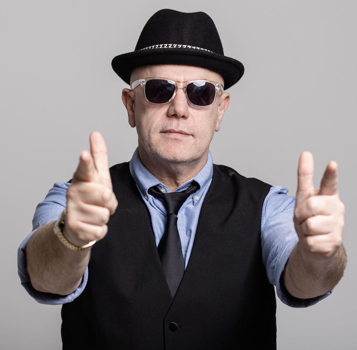 theharlington's tweet photo. 🎺 Ready to go One Step Beyond? Mainly Madness are bringing the ultimate Two Tone &amp; Ska party! Expect hits from Madness, The Specials, Bad Manners &amp; more.
👉 Book now: https://t.co/M3fkPIQ77b
#MainlyMadness #SkaRevival #LiveMusic #OneStepBeyond #BaggyTrousers @mainly_madness https://t.co/kllYwrEdbR