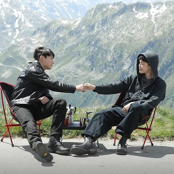 pikaminny's tweet image. This looks like a scene from Promise
#Jungkook #jimin #army