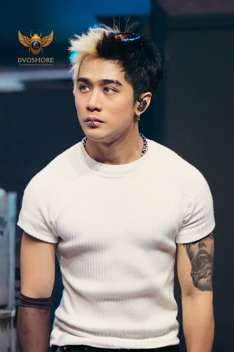 DvoShore's tweet image. Joshie!! Mga hagip hagip shots lang to ni @JoshCullen_s mga babes.

KIC2025 HALFTIMESHOW WITH SB19
@SB19Official #SB19
#SB19BTFLive_KIC2025 #KIC2025