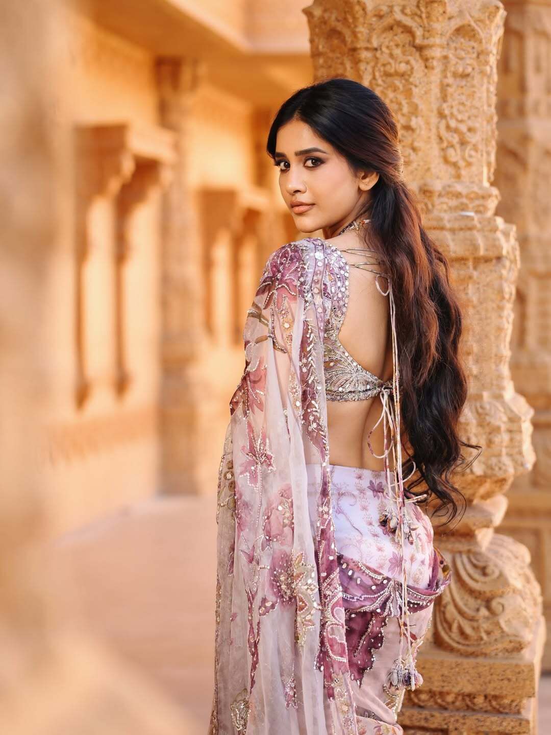 G7EbJW_XUAAPbAR?format=jpg&name=large