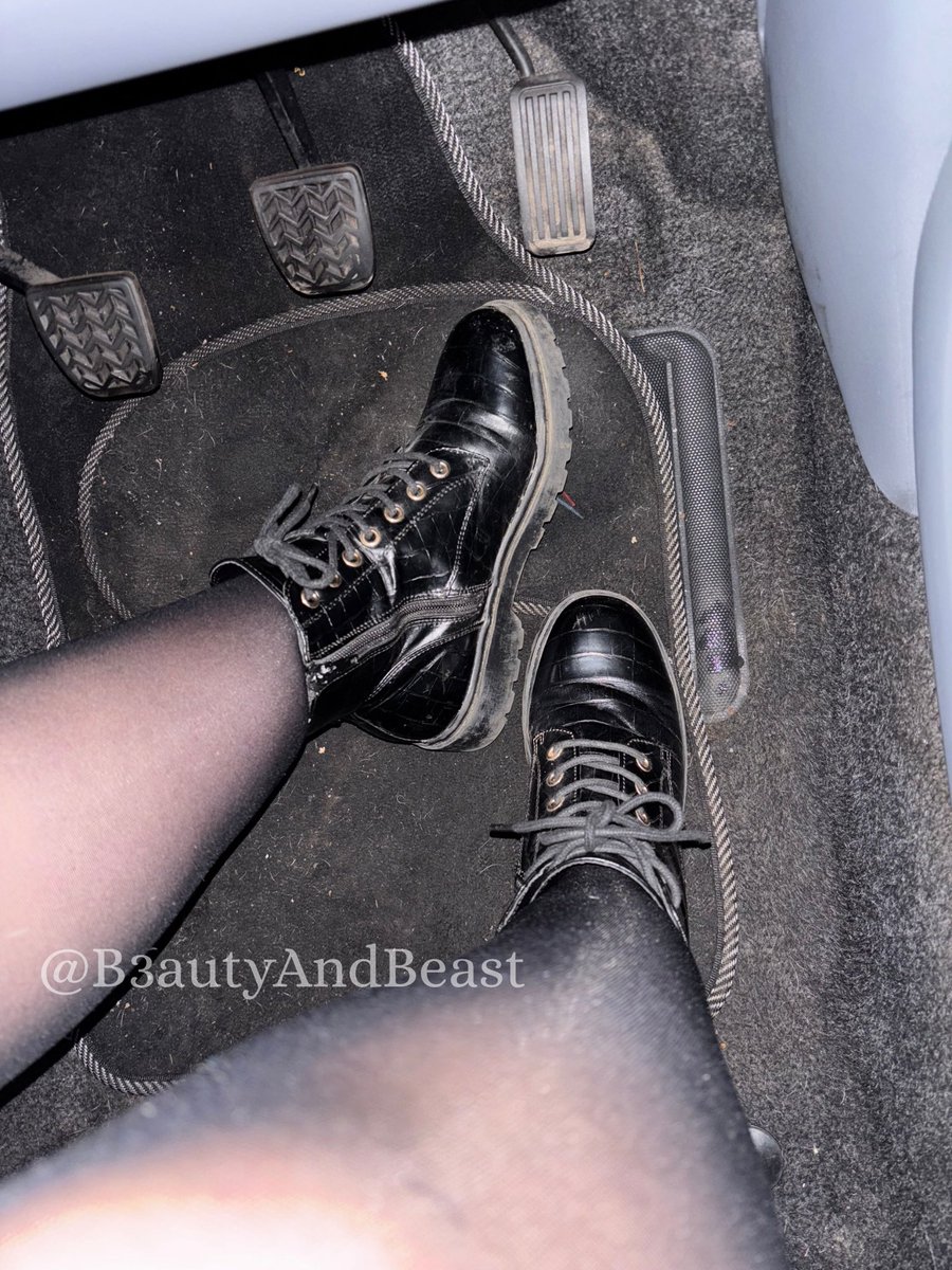 Beauty And Her Beast tweet media