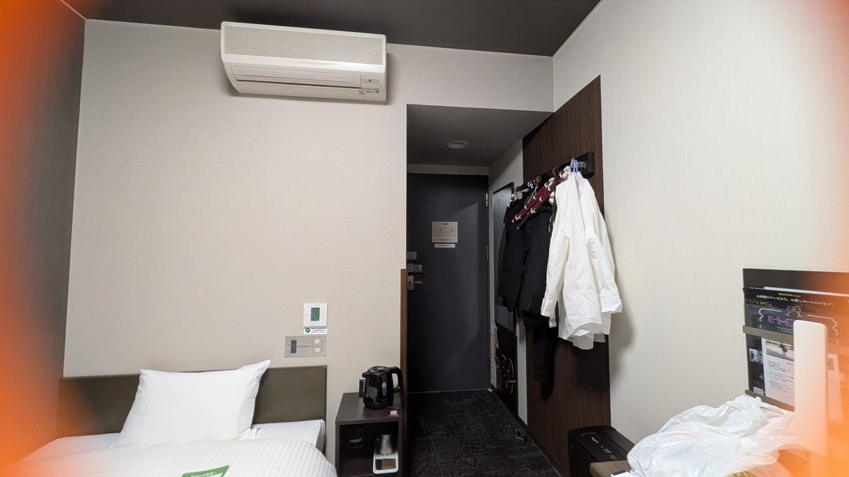 研修初日修了。
袍とか着たりしました。
写真は撮れないのでググってねw
そして1年ぶりの〜ルートイン〜
コレから13日世話になるぜ。
毎日温泉で正座の疲れを癒すぜ。