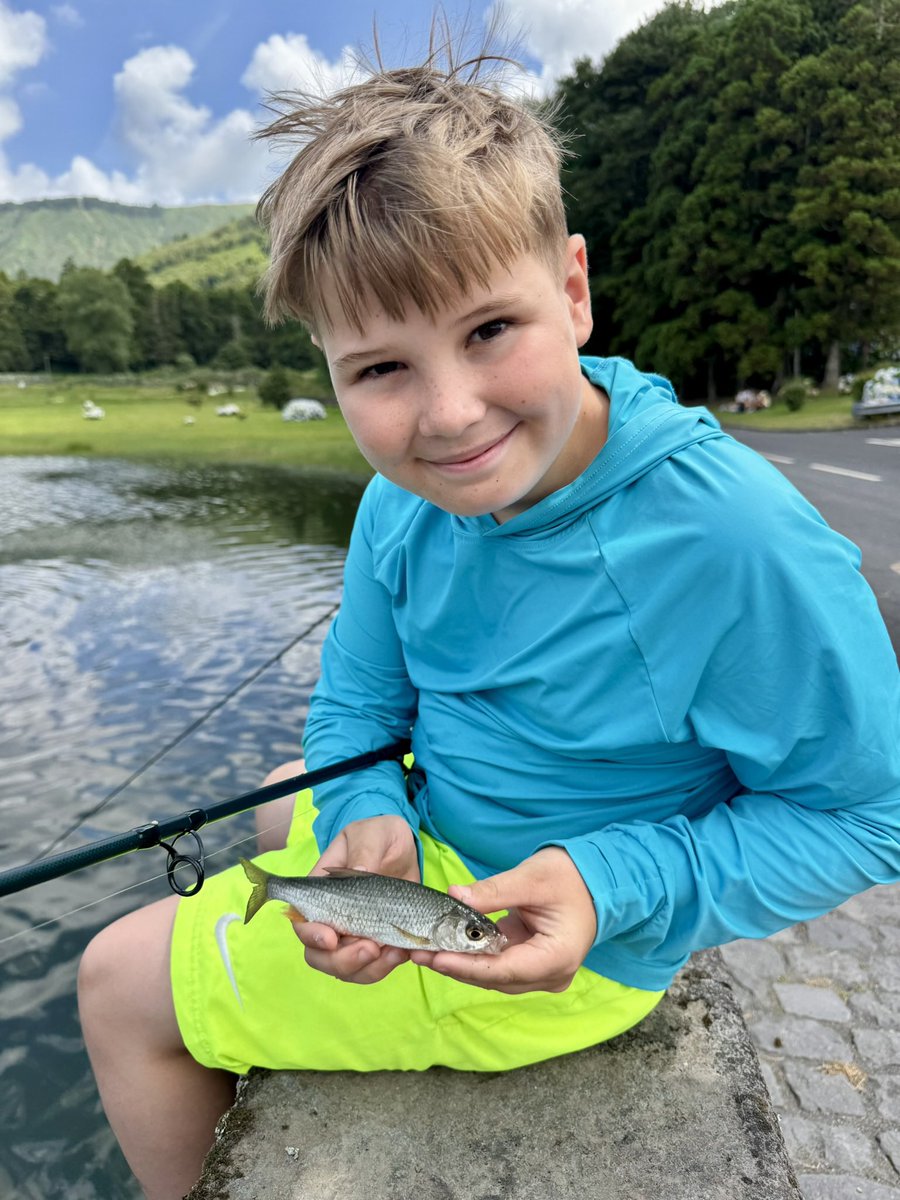 fishingfamilyuk's tweet photo. Miloโs first fish from the Azores was this little roach, fishing off the bridge at Sete Cidades. Already looking forward to next summers adventure (much closer to home!)
#takeyourkidsfishing #makeitfun #โ๏ธ
#fishing #roach #fishingfamily #azores #setecidades https://t.co/POHgzCvXfD