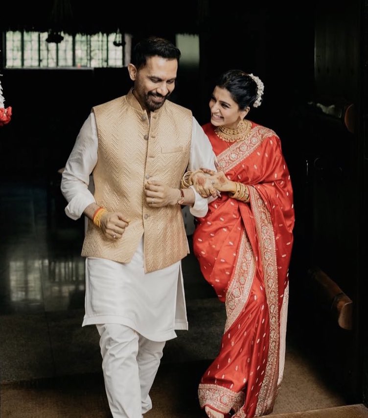 itzSekar's tweet image. Happy married life #Samantha ❤️

#SamanthaRuthPrabhu