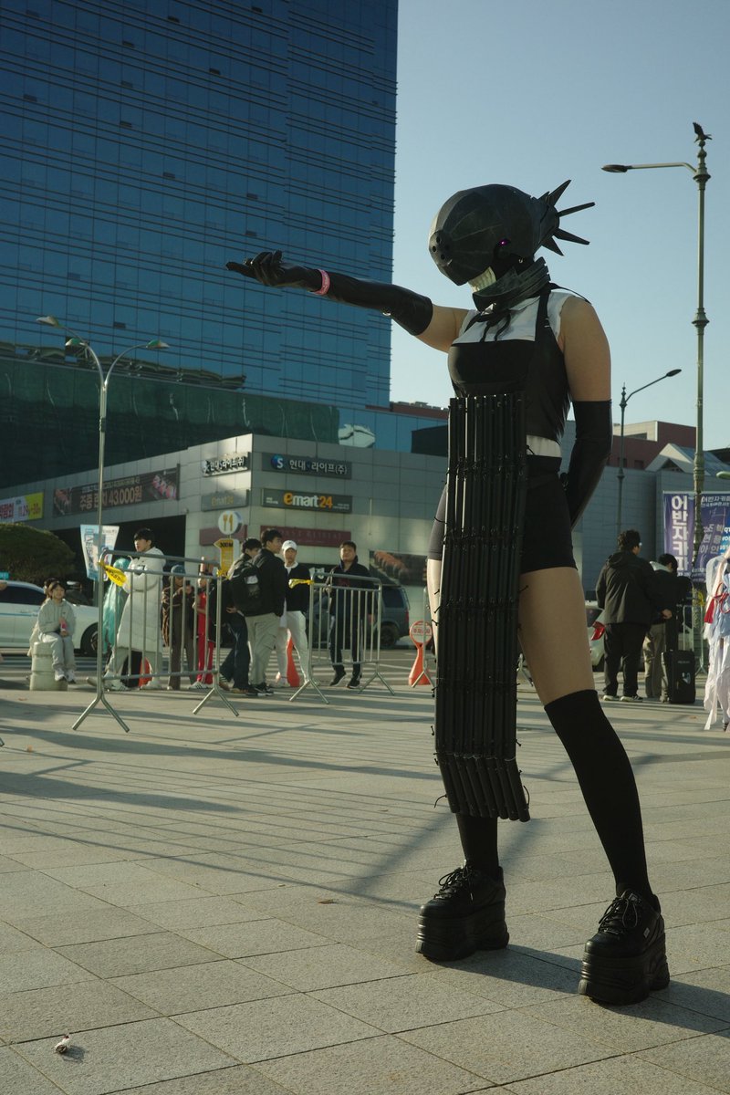 cbiskhtt's tweet image. #코스어_𝕏트친소 #코스어_𝕏친소 #대코후기

대코 토요일에 폭탄의 악마 레제로 다녀왔습니다!! 진짜 생각보다 사진요청을 너무 많이 받아서 행복했습니다🥹 (사진요청해주신 분들 다들 너무 감사해요🙇🏻‍♀️) 혹시 저랑 찍으신 사진 있으시면 쪽지로 보내주세요😍😍 소중히 간직 하겠습니다:)