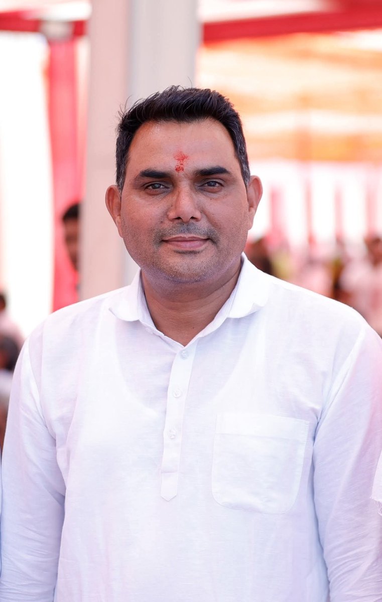 SomeshJaif's tweet photo. 🙏🏻​प्रिय भाईसाहब खंडेला विधायक श्री सुभाष मील जी को💐 जन्मदिन की अशेष शुभकामनाएँ! 🙏🏻आपकी कर्मठता और समर्पण सराहनीय है। ईश्वर आपको लंबी उम्र, अच्छी सेहत और राजनीतिक जीवन में नई ऊँचाइयाँ प्रदान करें। आपके प्रयास सफल हों और जनता का कल्याण हो🎂🎂🎂 @SubhashMeelIn https://t.co/H4APTMnSxI
