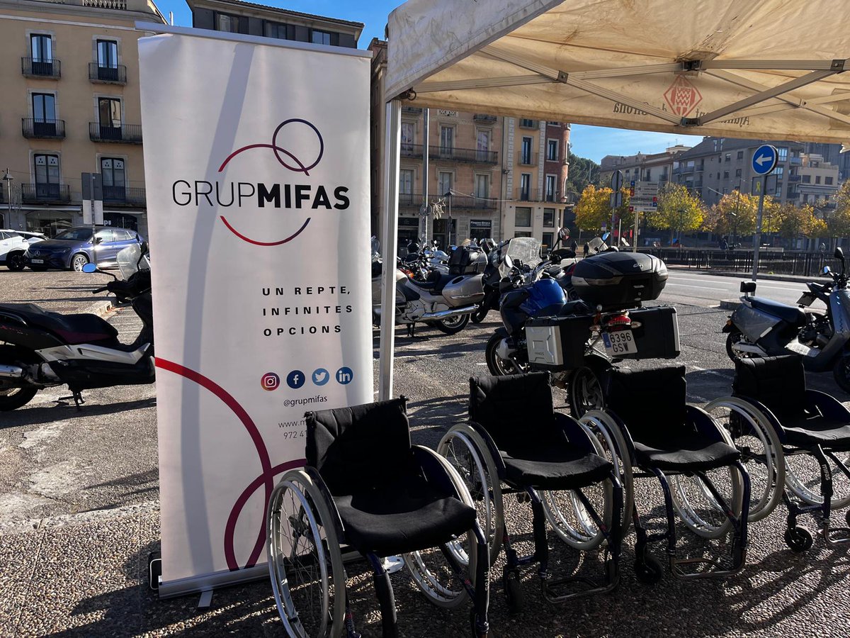 Aquest cap de setmana hem participat a les jornades inclusives, organitzades per <a href="/Girona_Cat/">Ajuntament de Girona</a> a Girona, en motiu del Dia Internacional de les Persones amb Discapacitat.
Gràcies a tothom i a les entitats que també hi eren presents <a href="/multicapacitats/">Multicapacitats</a> <a href="/info_ISOM/">ISOM</a> <a href="/AmicsGentGran/">Fundació Amics de la Gent Gran</a>
