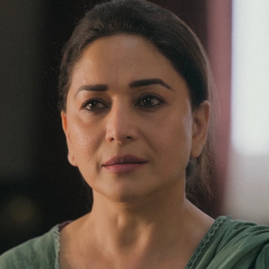 Madxfc's tweet photo. Damn she's gorgeous 🤯❤️‍🔥
#madhuridixit #bollywood https://t.co/8If6Up4MWN