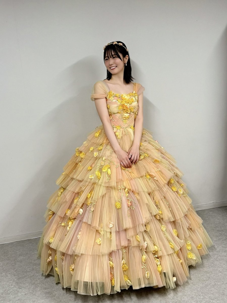 nibuchan_staff's tweet image. 本日で丹生ちゃんの卒業セレモニーから
1年が経ちました😌🧡

あれから1年、今も”元気”に”笑顔”で
活動できているのはいつも支えてくれる
皆さんのおかげです🥲✨
本当にありがとうございます🌈

これからも”丹生ちゃん🐸”こと、
丹生明里をよろしくお願いいたします🙇‍♀️

#丹生ちゃん
#丹生明里