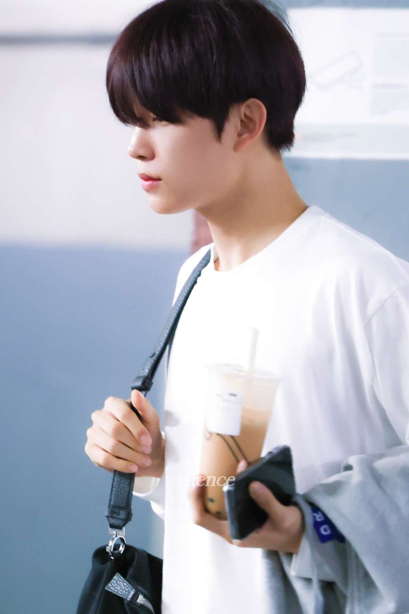 251201
#김건우 #KIMGEONWOO
#알파드라이브원 #ALPHADRIVEONE #ALD1