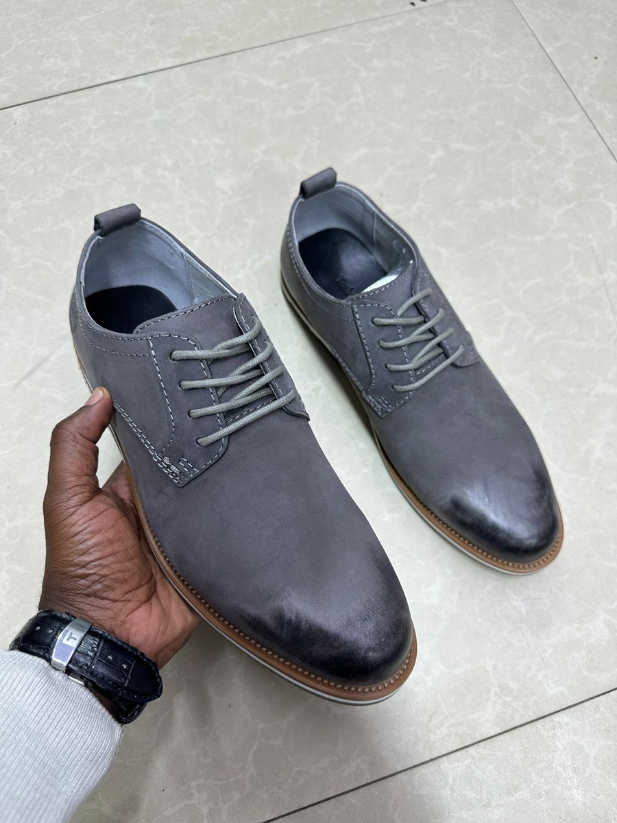happyfeet_kicks's tweet image. #QatarGP  #CHEARS  #WorldAIDSDay2025  #MwalimuCover  Aladwa  Emmanuel wanyonyi   Amerix   Happy New Month 

Reach out 0758127894 and we deliver countrywide ‼️, size 38 to 46 ,price 4800/=

Don't miss this casuals in your feet