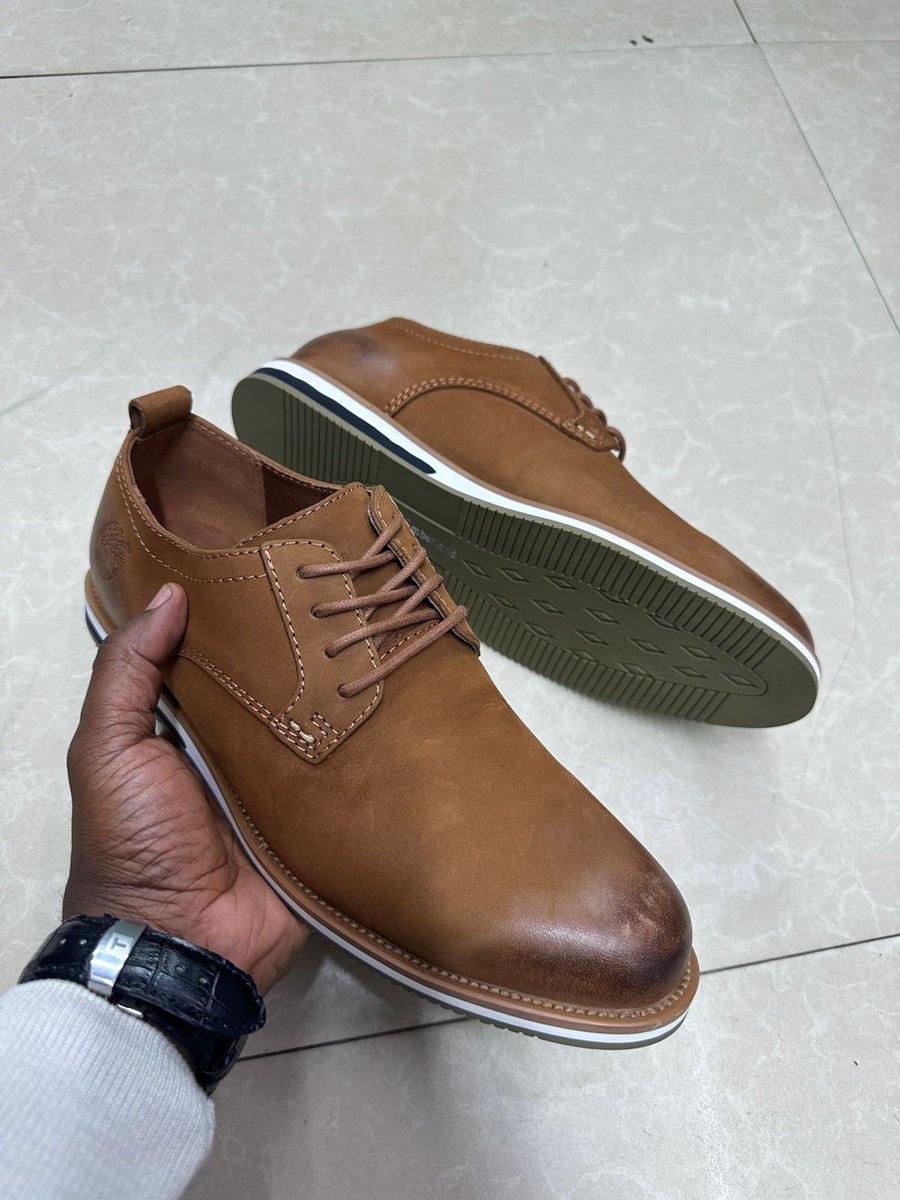 happyfeet_kicks's tweet image. #QatarGP  #CHEARS  #WorldAIDSDay2025  #MwalimuCover  Aladwa  Emmanuel wanyonyi   Amerix   Happy New Month 

Reach out 0758127894 and we deliver countrywide ‼️, size 38 to 46 ,price 4800/=

Don't miss this casuals in your feet