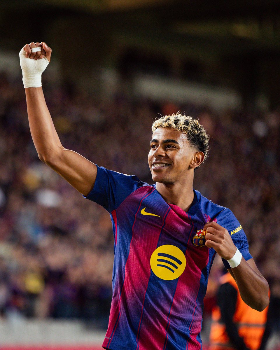 BarcaTimes's tweet image. 🚨🎙️| Lamine: &quot;Football is everything to me. It&apos;s my first love and it will remain so. It&apos;s one of the sports where everyone is on an equal footing. Whether you come from a rich or poor family, on the field, you are all equal. My friends and my family, we are all obsessed with…