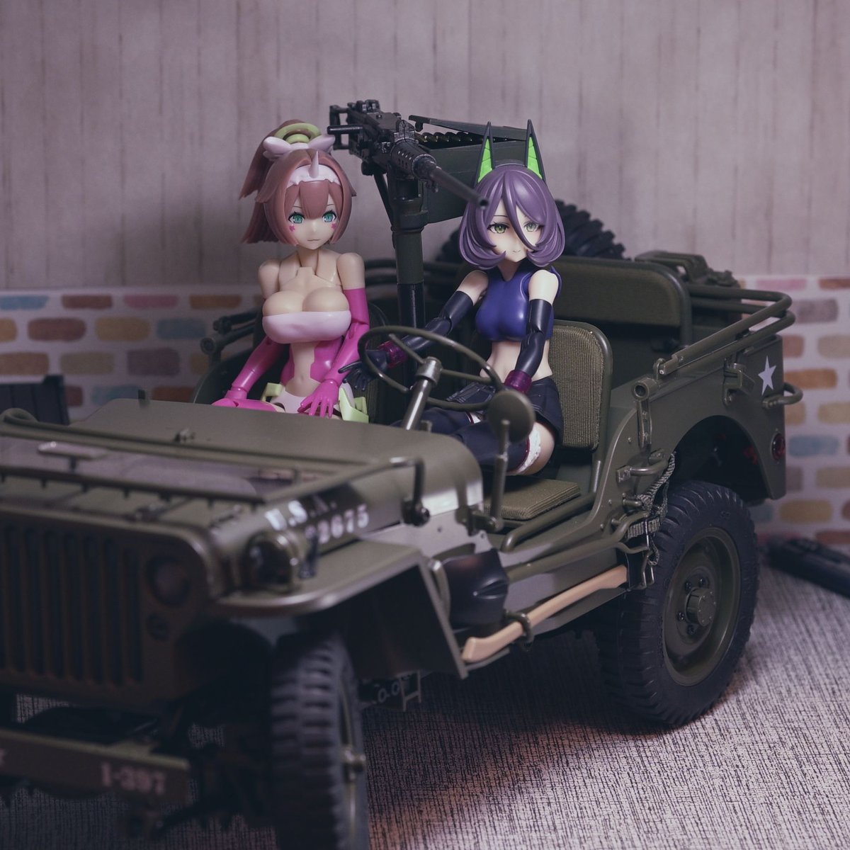 Tank-chan’s grip tightens 💥
Asra Ouki leans forward 😼✨
 ⚠️ Beware! A “ready-for-anything” aura has been detected!
Critical Mission 🍨🔥 — Find the perfect ice cream for Mao!
Nothing in this world can stop this duo 🚗💨💗🐾
#メガミデバイス #バスタードール #アスラ #ガールプラ