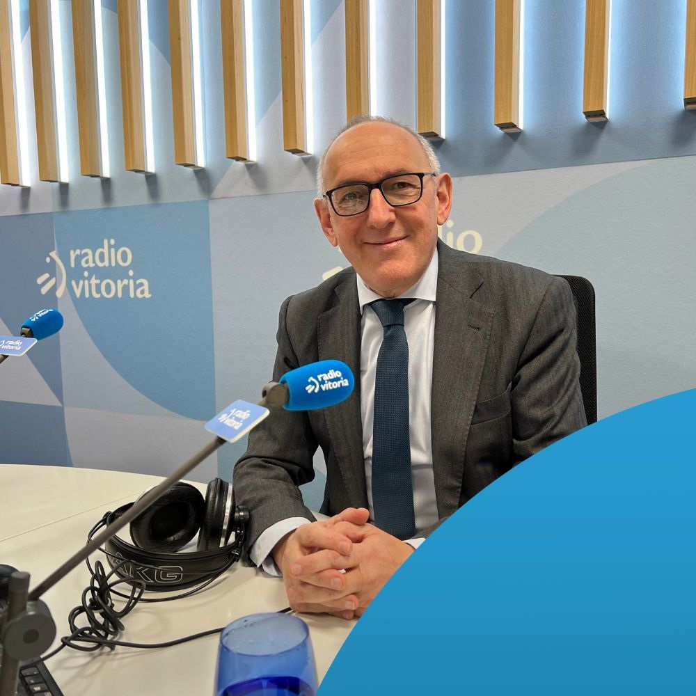 #Radiovitoriagaur1   | 🎙️ #Entrevista con Ramiro González, diputado general de Álava
<a href="/Araba/">Arabako Foru Aldundia | Diputación Foral de Álava</a>   <a href="/GUAUgureaudioa/">GUAU gure audioa</a>  <a href="/eitbtaldea/">EITB Komunikazioa</a> 
⬇️
guau.eus/m/la-entrevist…