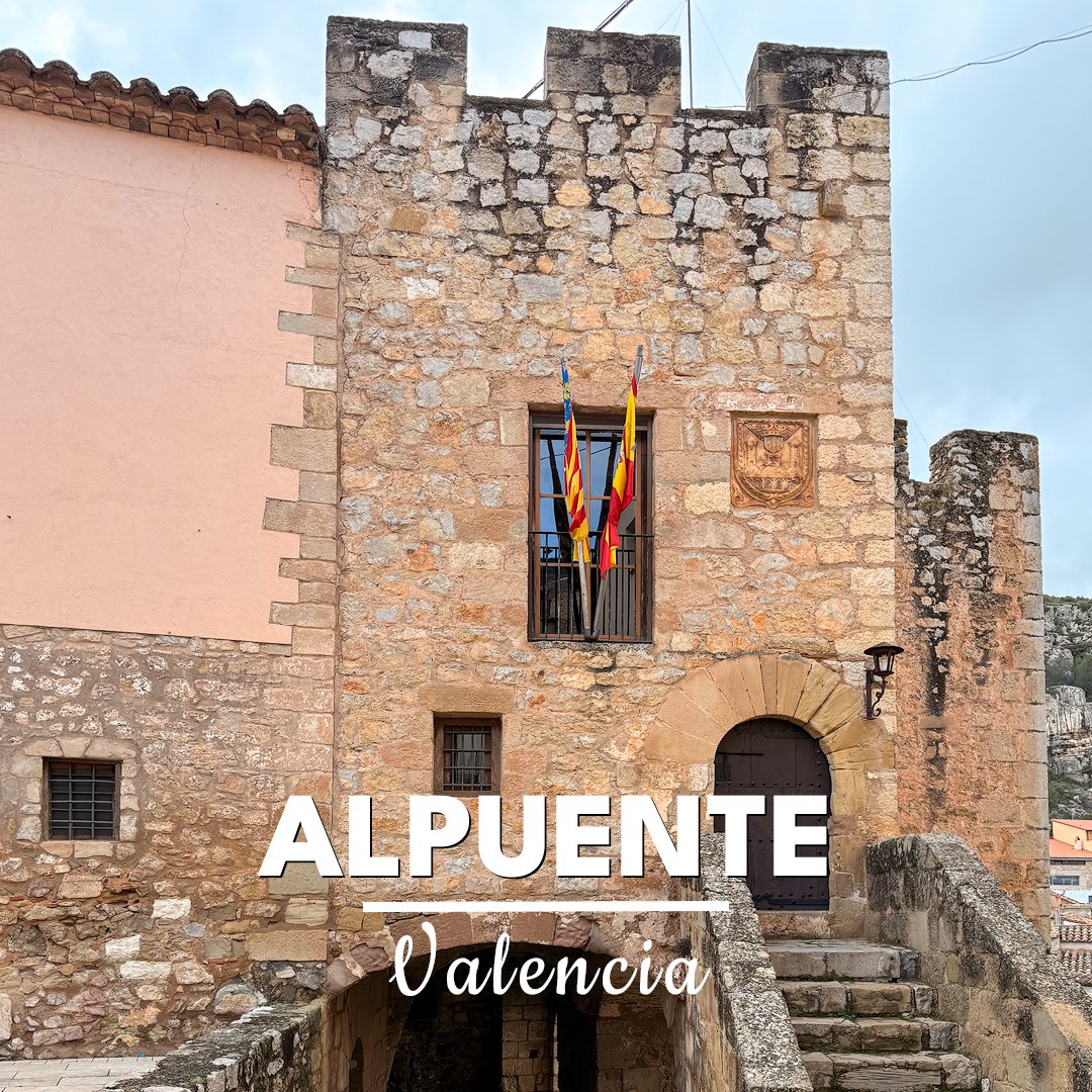 LosPueblosmbe's tweet photo. 🌟 ¡4 nuevos #PueblosMásBonitos de España en 2026! 🌟

La XIII Asamblea Nacional en Santillana del Mar nos deja una gran noticia ⬇️

✨ Nuevas incorporaciones:
🏰 Alpuente (Valencia)
⛪ Oseira (Ourense)
🛡️ Santa Gadea del Cid (Burgos)
🏯 Vilanova dos Infantes (Ourense)

Una selección fruto de un proceso de calidad riguroso ✔️
Aquí la excelencia va siempre por delante de la cantidad 💚

Más diversidad, más cultura, más belleza por descubrir 🇪🇸✨

¿Has visitado alguno? 👇💬
#TurismoRural #EspañaBonita #CalidadTurística