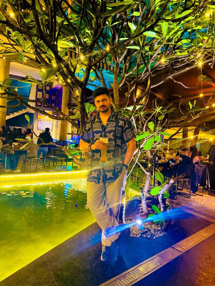 param_satpathy's tweet image. Good Food. Good Mood. Good Drink.