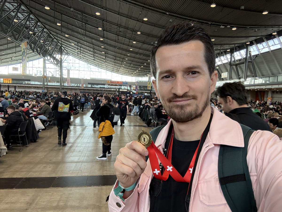 Damo 💙 tweet media