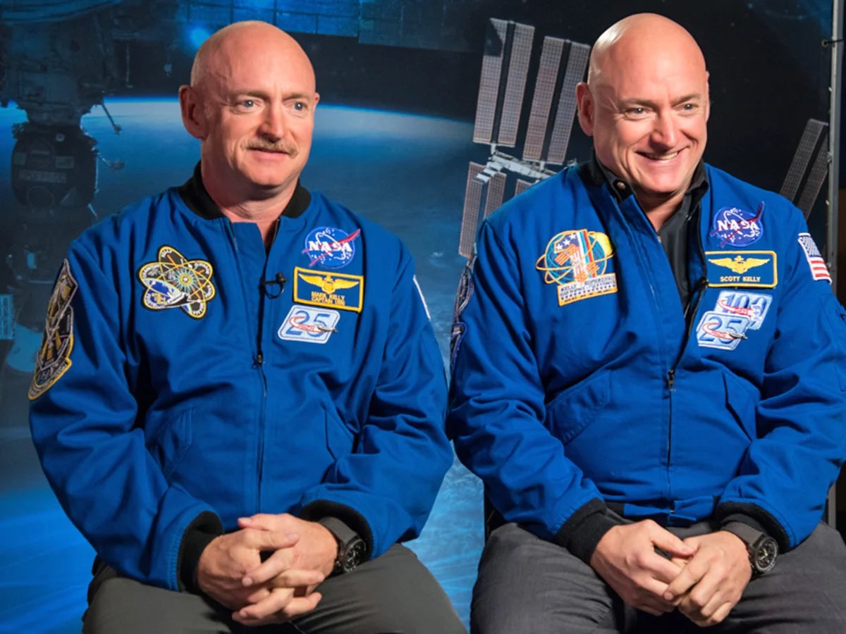 AzHawker's tweet image. Remember the old Superman episode where these two came out of a well?  Found them and the are still up to no good!