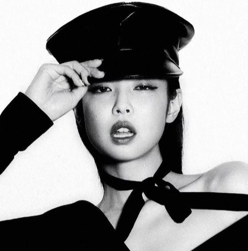 AboutMusicYT's tweet image. Jennie was ranked the #1 kpop idol of 2025 by Forbes.