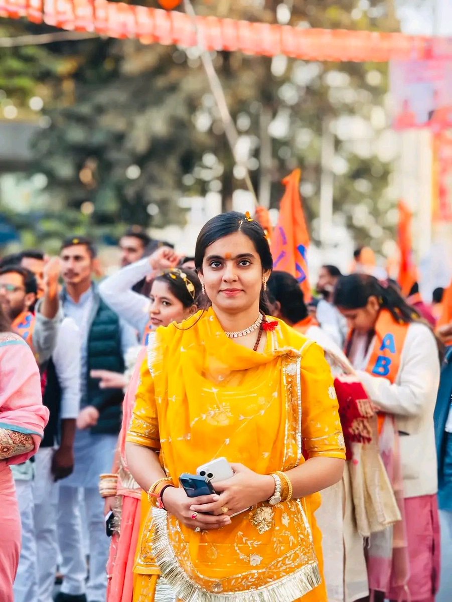 Adv_RPSingh04's tweet image. बहन पूनम कंवर भाटी को ABVP की राष्ट्रीय कार्यकारिणी सदस्या बनाएं जाने पर शुभकामनाएं...
@PoonamBhatis