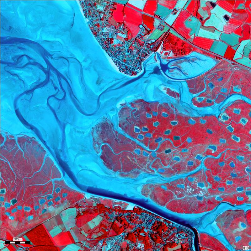 jmviglino's tweet photo. ❄️🎅🎄☃️🎁🦌 Calendrier de l'avent géographique #Cestou 
📸 Jour 1️⃣ #BaieDeSomme photo infra-rouge couleur 2024 - @IGNFrance 
🗺️ Voir en ligne : https://t.co/aDFDTKXri6 https://t.co/7LfqcwVdOQ