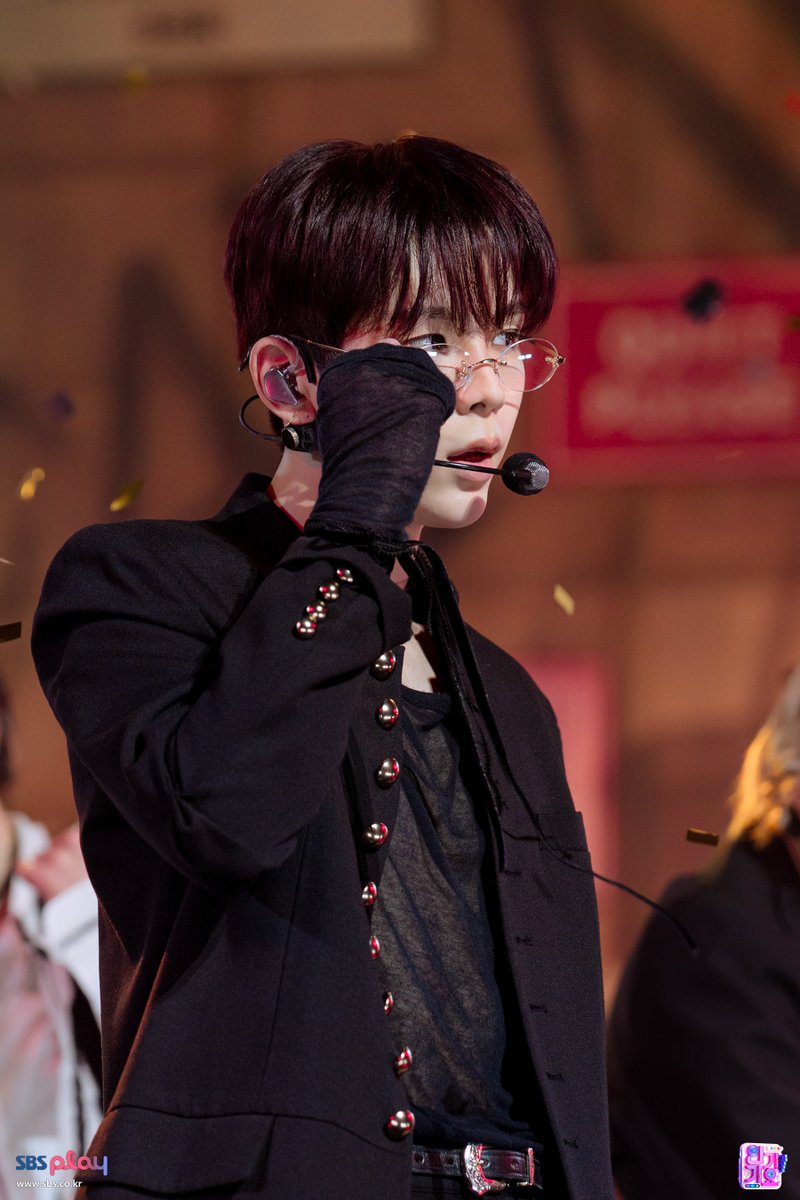 SBS 인기가요 (SBS Inkigayo) tweet media