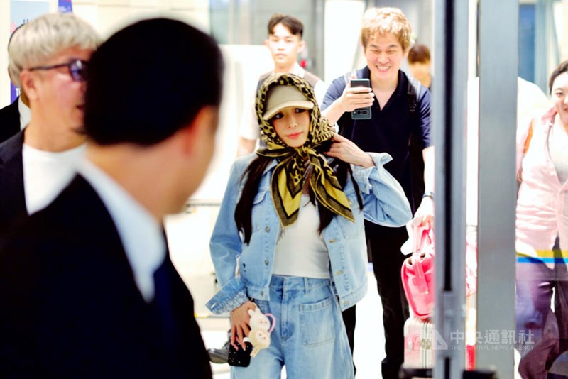 focustaiwanjapa's tweet image. 台北や高雄の市長、上海公演中止の浜崎あゆみさんにラブコール「いらっしゃい」／台湾
japan.focustaiwan.tw/society/202512…

蒋万安台北市長は台北は浜崎さんの再訪を絶対に歓迎し、サプライズを与え続けると話した。台北公演を再び招請するかとの問いには「非常に歓迎する」と答えた。