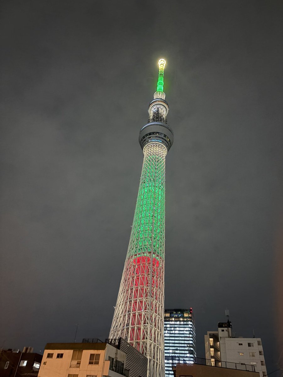 スカイツリー様 RT @riku_9jo: 今日のスカイツリー