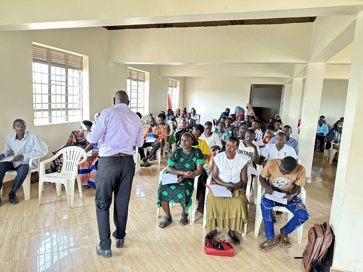 bukomansimbi293's tweet image. PDM training is underway with Enterprise Uganda leading the sessions. 💼
SACCO leaders, PDM SACCO executives, and Parish Chiefs are actively participating to strengthen service delivery and boost parish-level development. 🌱✨
#PDM #EnterpriseUganda #CommunityDevelopment