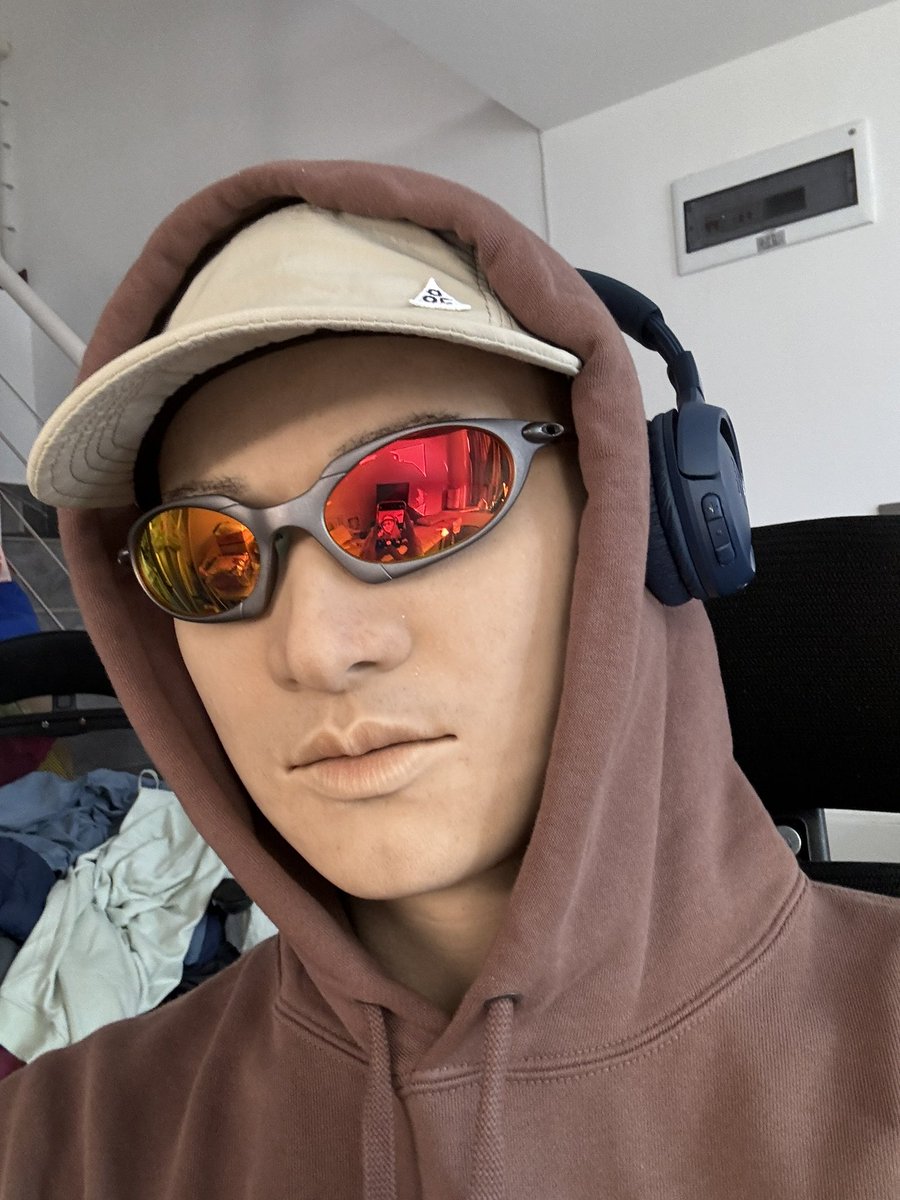 disguised tweet media