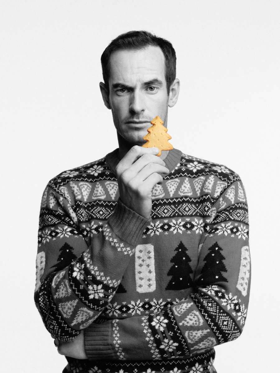 Shortbread's tweet image. A wee bit of Scotland that’s come a long way. 

‘Tis the season to share the joy of shortbread.

#WalkersShortbread #ScotlandAtItsFinest #Shortbread #Scotland #AllButterShortbread #FamilyBusiness #AndyMurray #Festive  #ChristmasJumper #WalkersXAndyMurray #WeeBitOfScotland