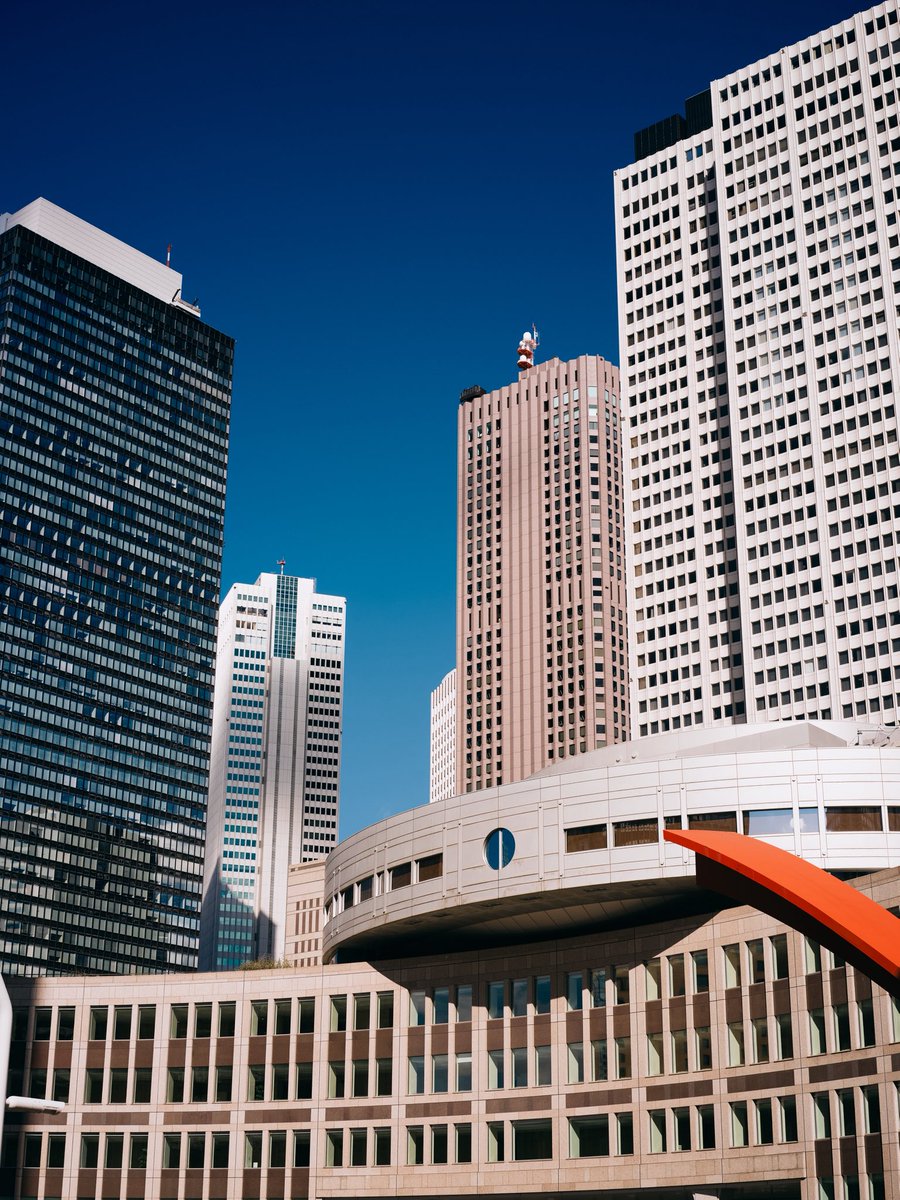 supersub_aka's tweet photo. TOKYO "BLUE" SKY https://t.co/yHvLTMHdg1