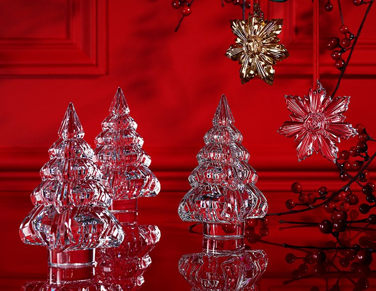 バカラ のクリスマスオーナメントを通じて“難民支援”に参加しませんか