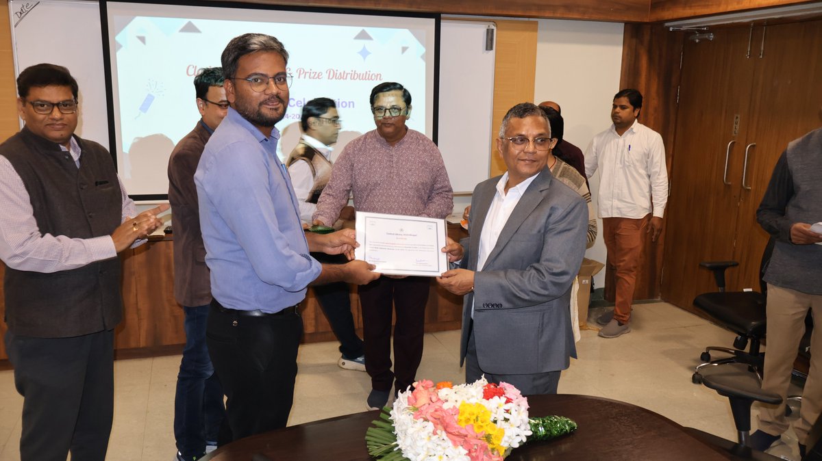 LibraryIISERB's tweet image. Library Week Celebration 2025 
What an amazing week we had from Nov 14–20, filled with fun, learning, and creativity! The Closing Ceremony on Nov 20, 2025 was a highlight, with our Honourable Director Sir presenting prizes and certificates to our talented winners. 
#LibraryWeek